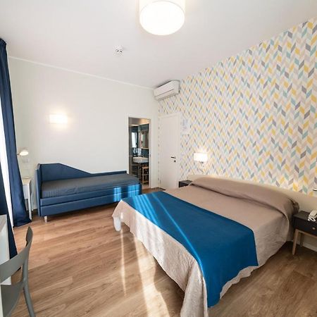 Hotel Kiss Riccione Eksteriør bilde