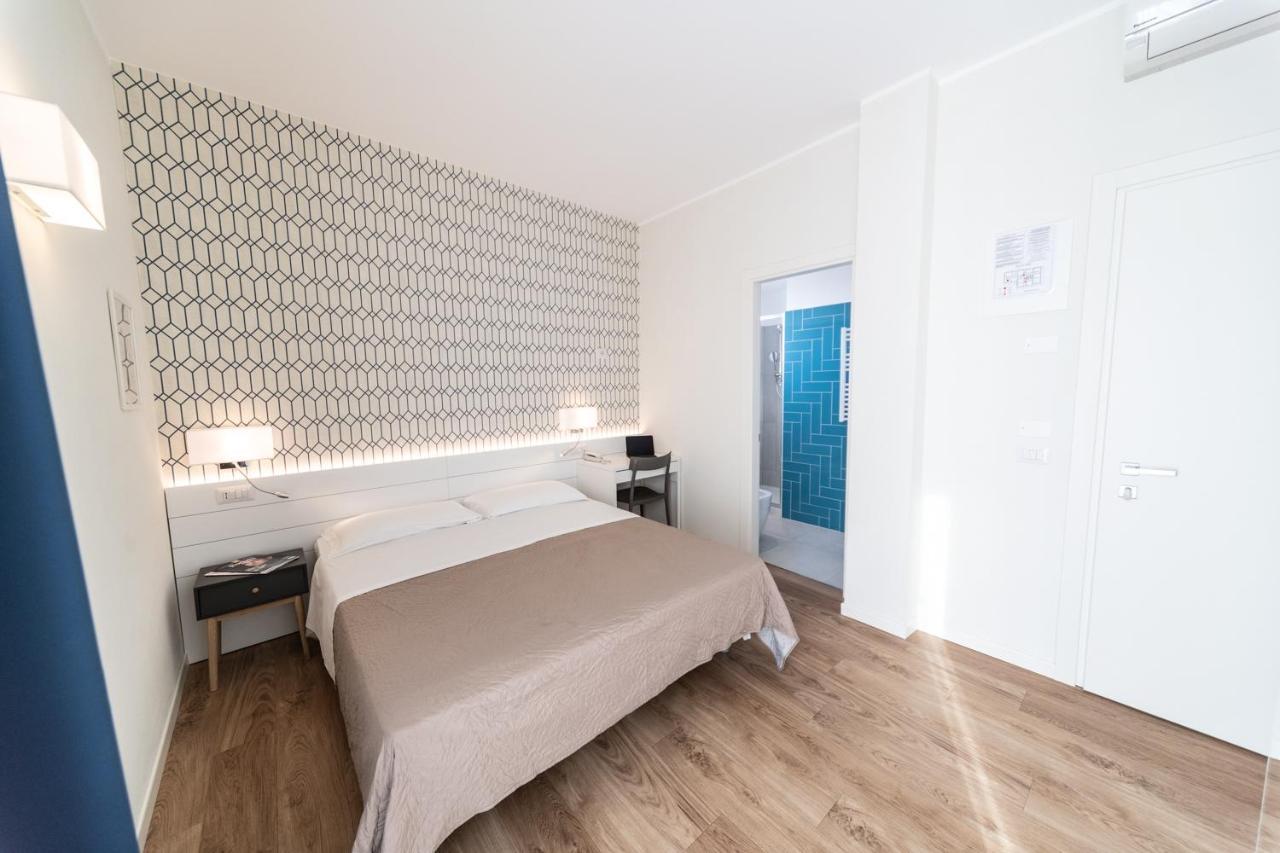 Hotel Kiss Riccione Eksteriør bilde