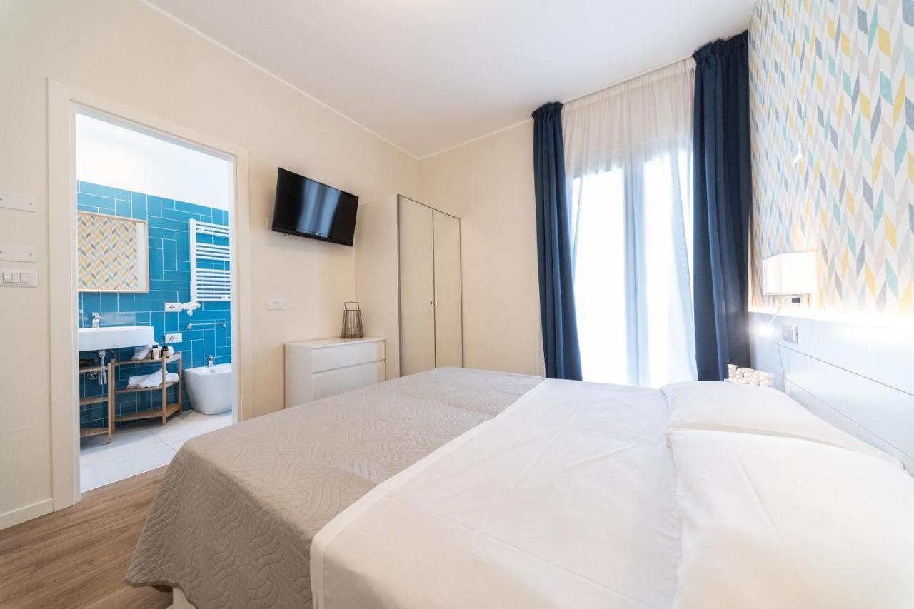 Hotel Kiss Riccione Eksteriør bilde